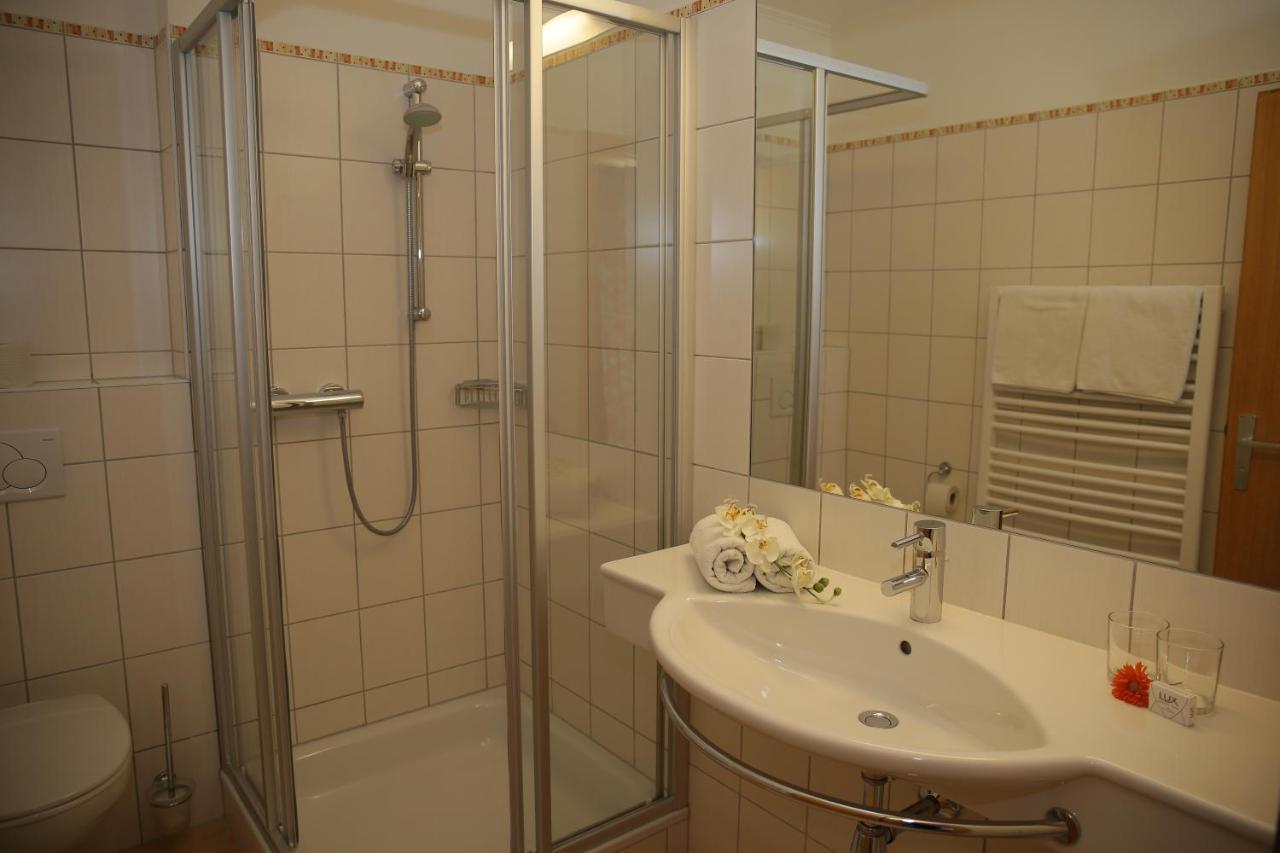 Gasthofladen Schneeweiss Attersee Exterior foto